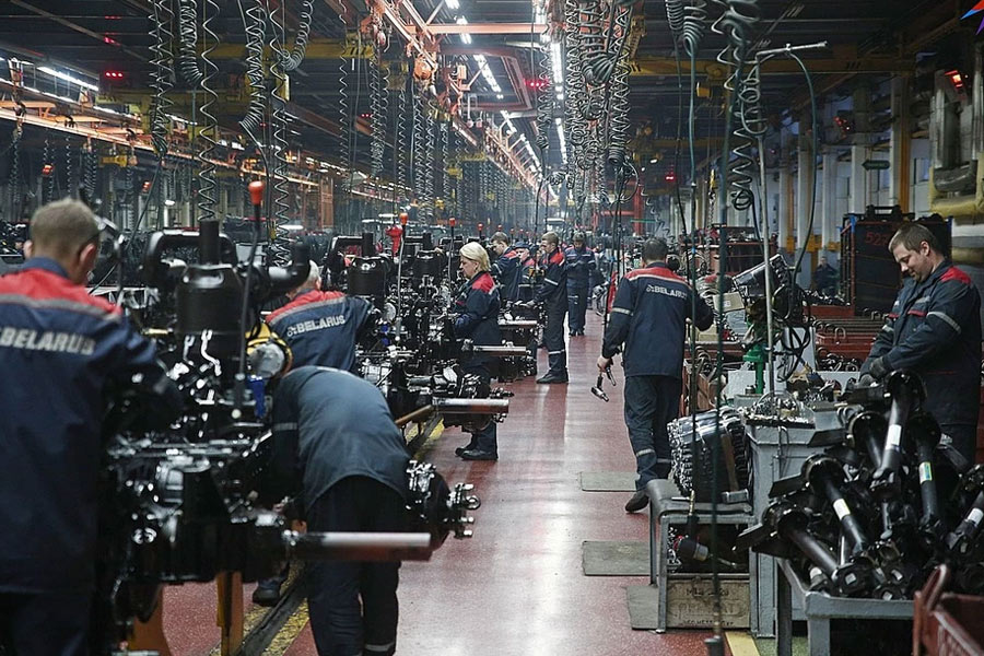 На заводе МТЗ в Беларуси продолжается борьба за качество продукции