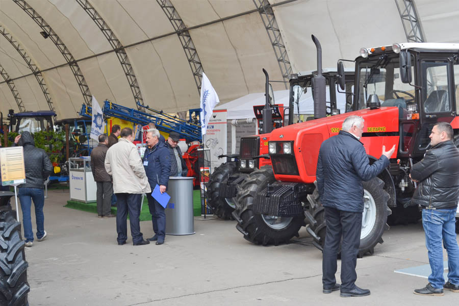 MTZ Lider показал новую модель трактора Belarus на Moldagrotech